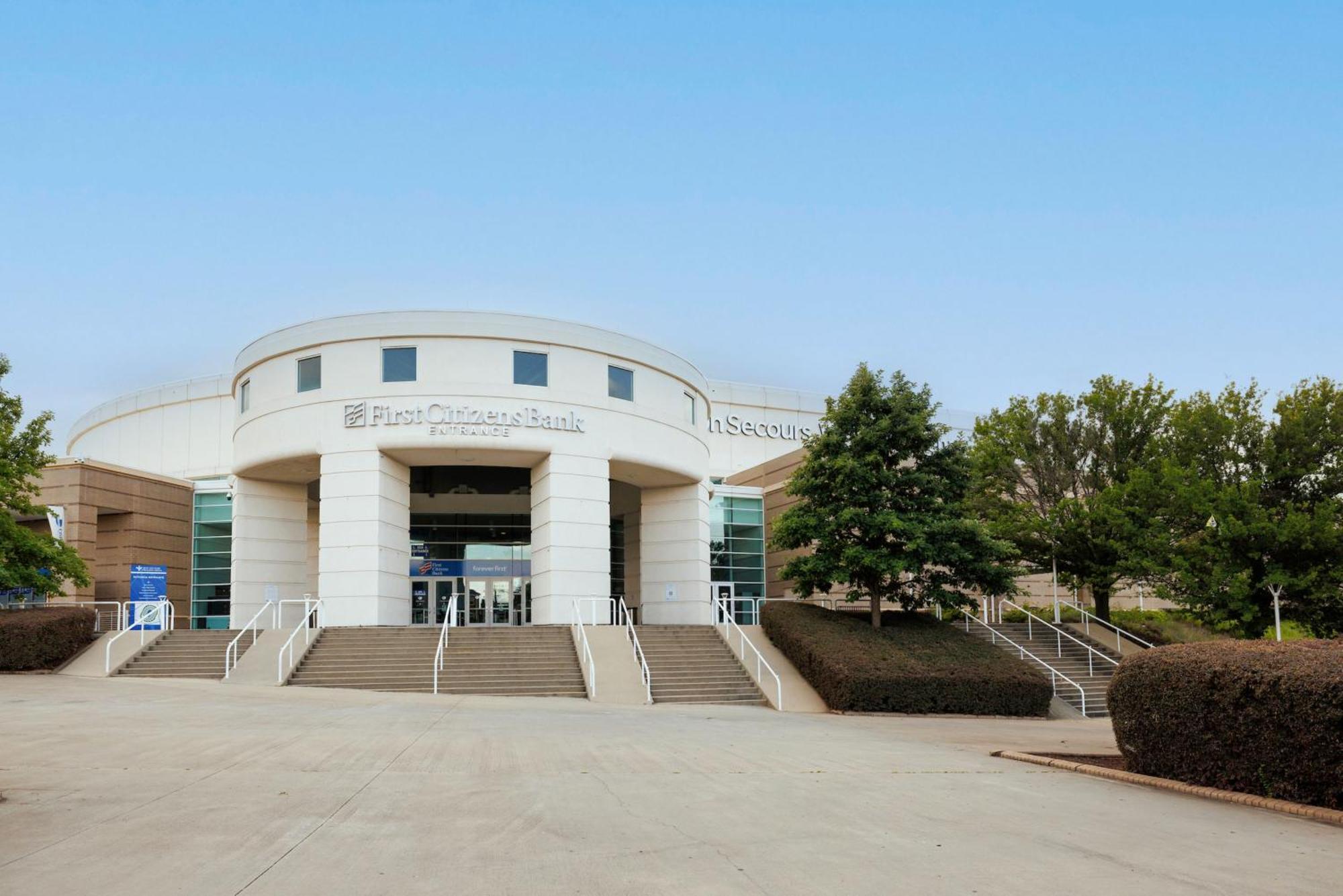 Hilton Greenville Bagian luar foto